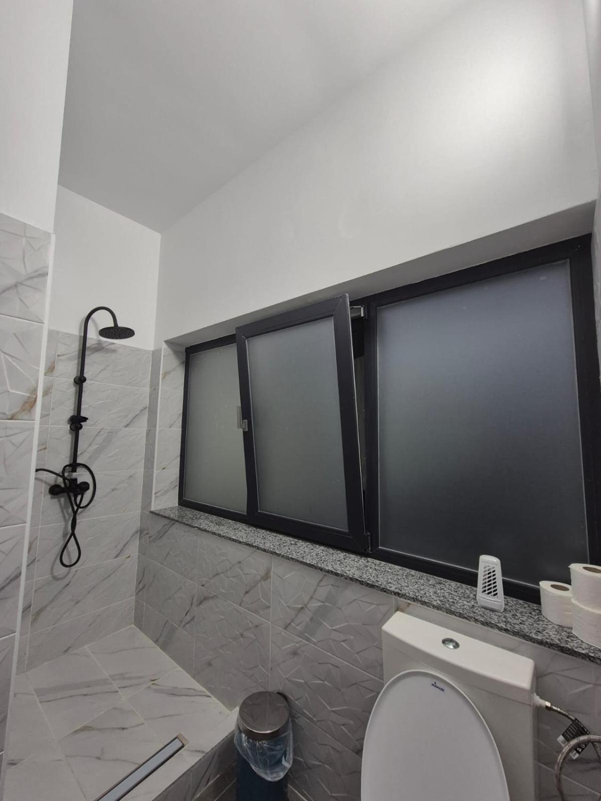 Casa De Vacanta Larisa Novaci-Străini Exteriör bild